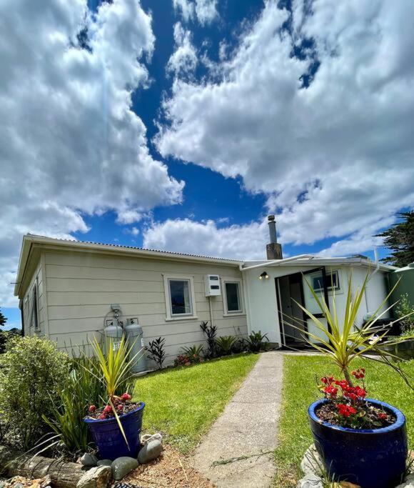 Matauri Bay Shearer'S Cottage ภายนอก รูปภาพ